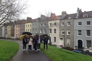 เรียนซัมเมอร์ต่างประเทศ English Language Centre-ELC Bristol UK เรียนซัมเมอร์ต่างประเทศ English Language Centre-ELC Bristol UK